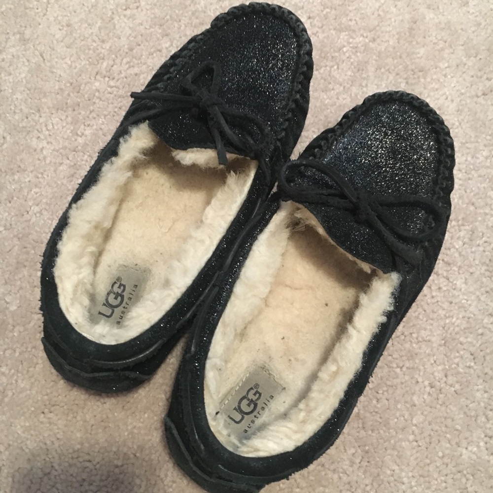 Black girls uggs size 3